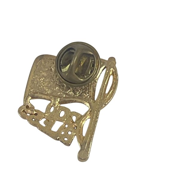 God Bless American Flag Gold Lapel Pin With Red White & Blue Enamel Patriotic Ac - Picture 2 of 7